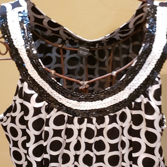 Inc Silk Top Size M - Picture 1 of 4
